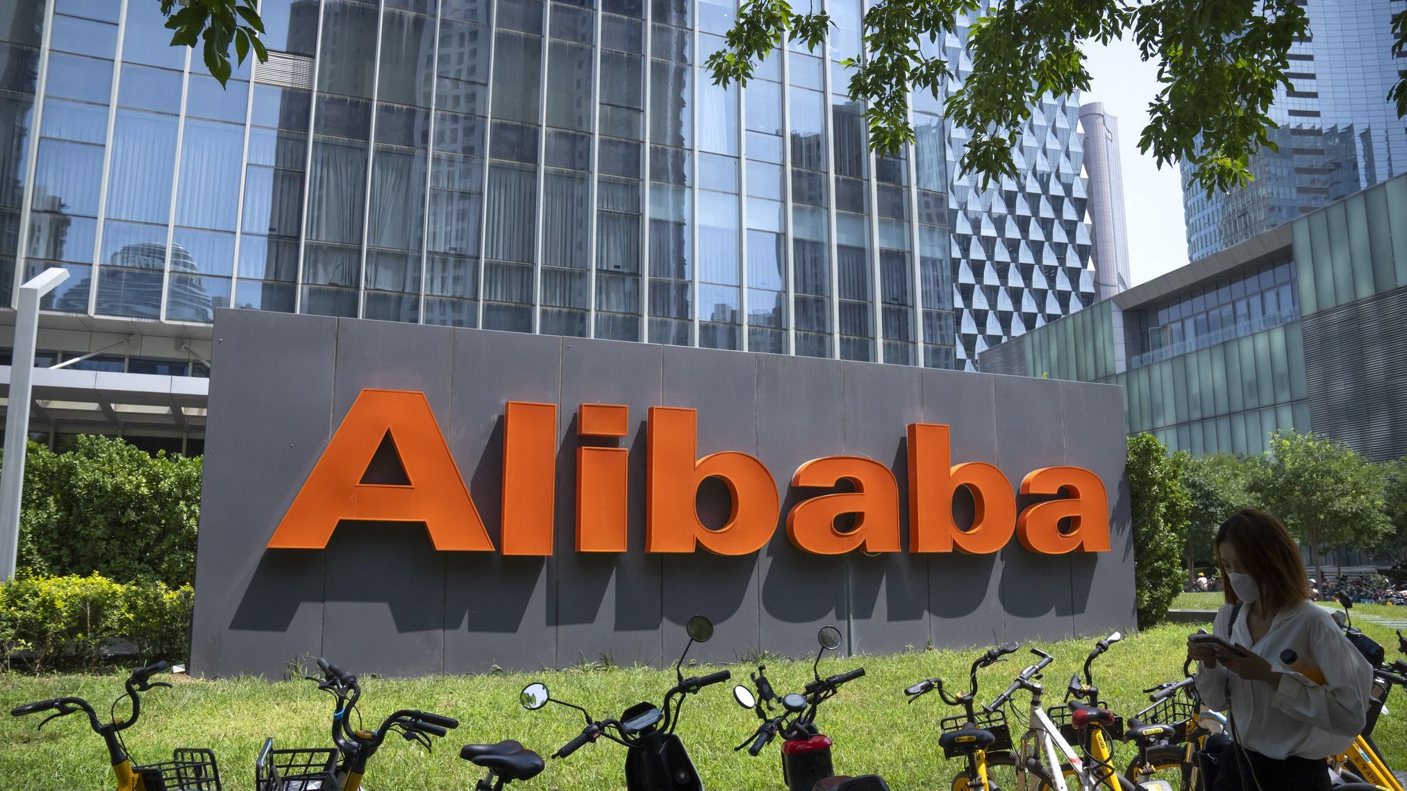 Führungswechsel: Aufspaltung wird konkreter: Alibaba bekommt neuen ...