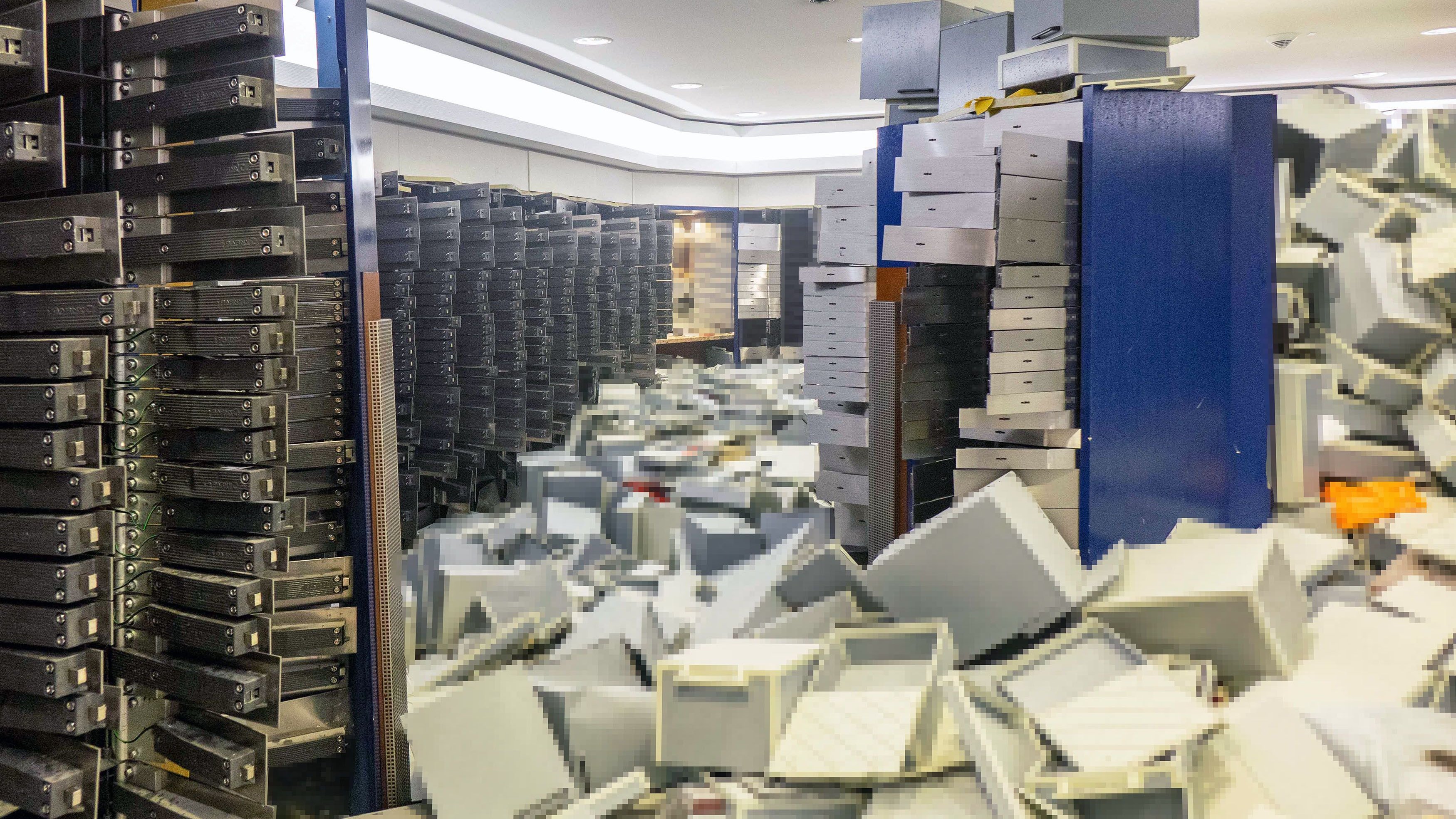 Sparkasse: Millionen-Coup in Gelsenkirchen: Polizei veröffentlicht weitere Fotos aus Tresorraum