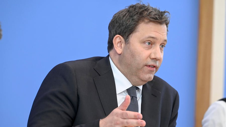 +++ Bundespolitik +++: Klingbeil – Bin offen für Spahns Vorschlag zu Rasenmähermethode bei Kürzungen