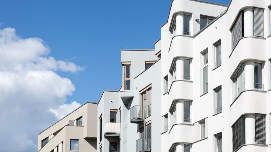 Beitragsgeld: Hohe Verluste von Krankenkassen durch riskante Immobilien-Investments
