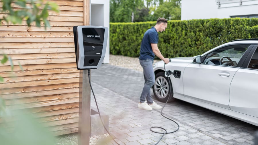 Bidirektionales Laden: So verdient ein E-Auto bis zu 900 Euro pro Jahr
