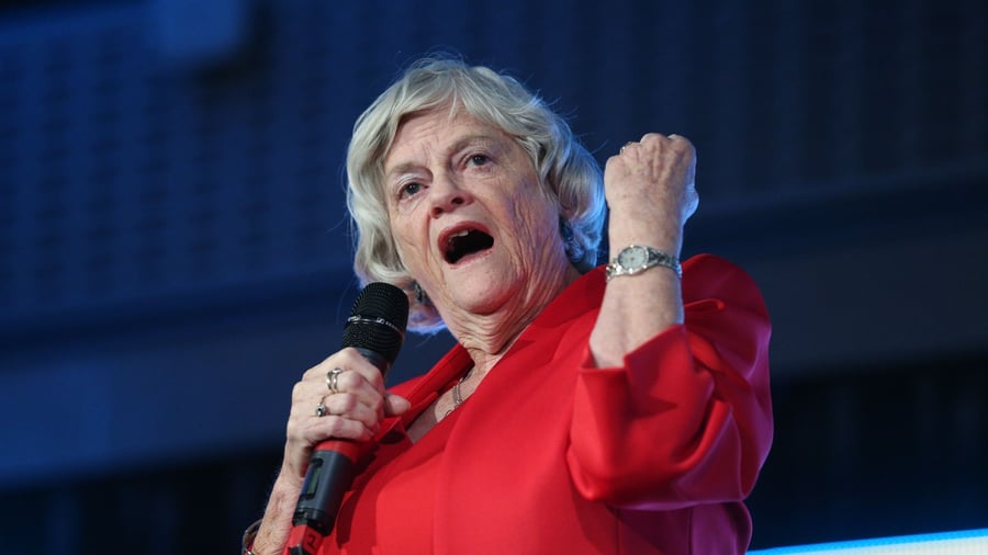 Ermittlungen in England: Mordanklage im britischen Fall Ann Widdecombe