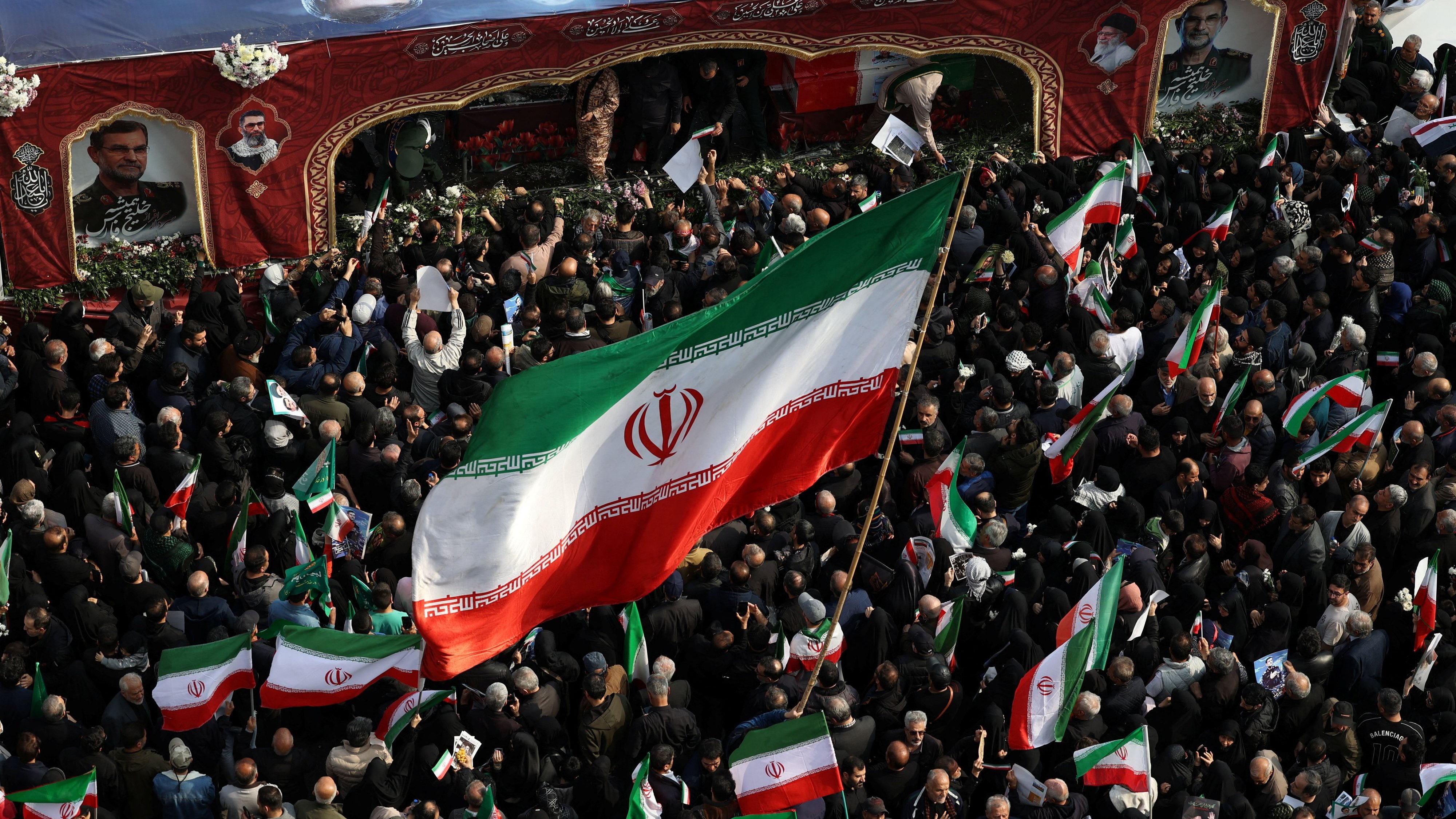 Iran-Krieg: Iran hat Trump zufolge um Waffenruhe gebeten &ndash; Iran widerspricht