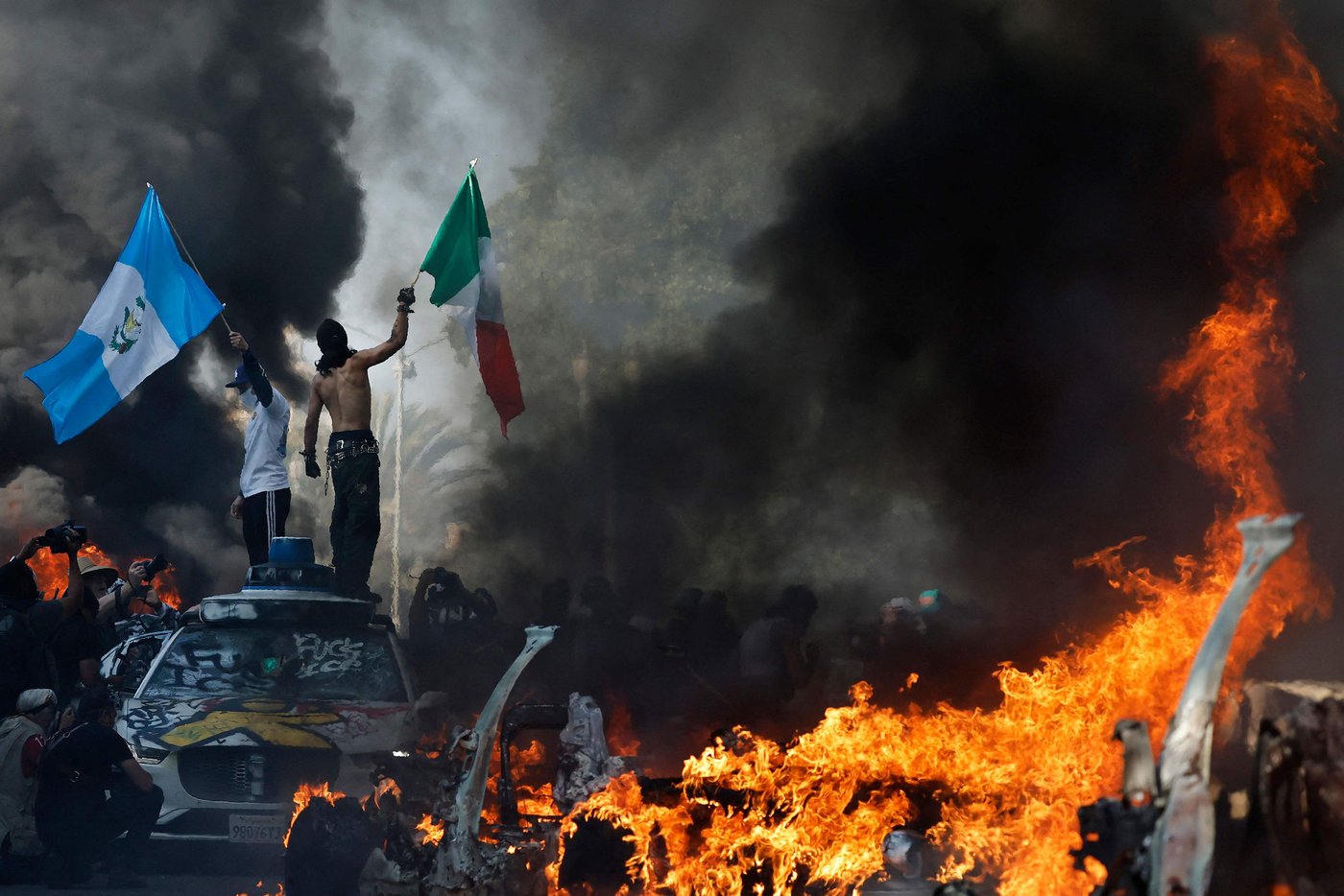 Protests in the USA: Authorities impose a ban on gatherings in Los Angeles