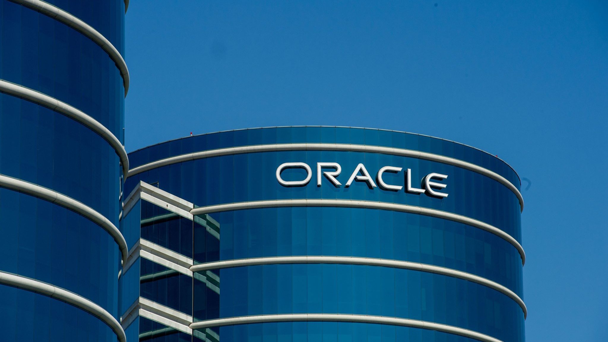 Hilary Maxson: Ex-Managerin von Schneider Electric wird neue Finanzchefin bei Oracle