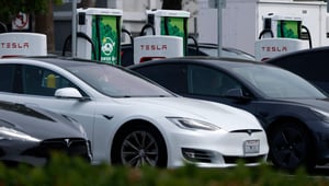 Bayerische Motoren Werke AG Aktie (519000) Kurs & News - Wann sollte ...