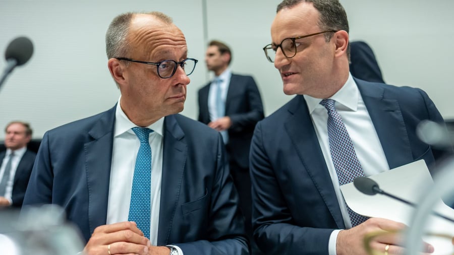 +++ Bundespolitik +++: Entscheidung zu Spahns Rücktritt laut Merz „unvermeidlich“