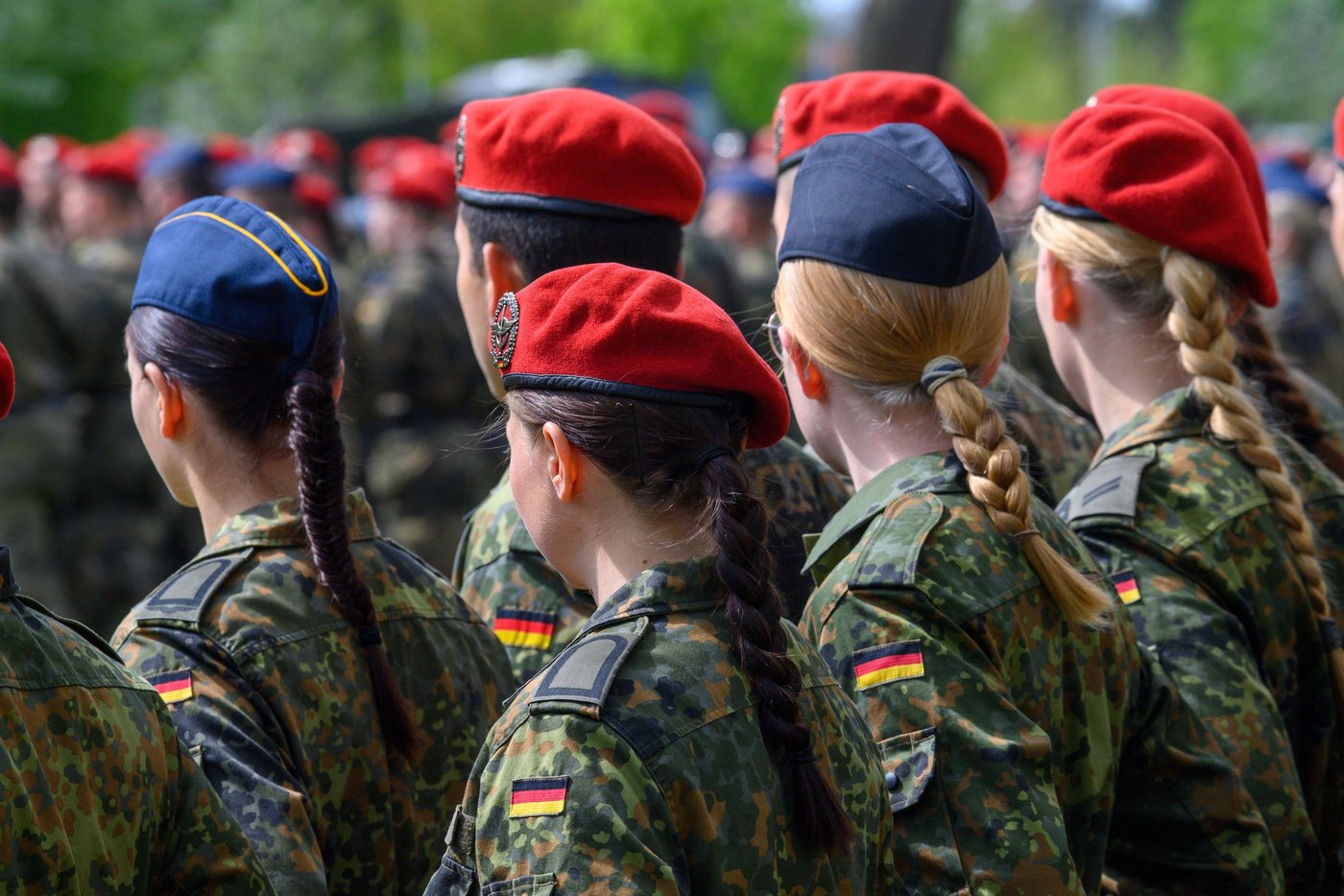 Defense: Majority of young Germans reject compulsory military service