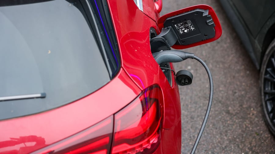 Autokäufe: „E-Barometer“: Rekord bei Umstieg auf Elektroautos