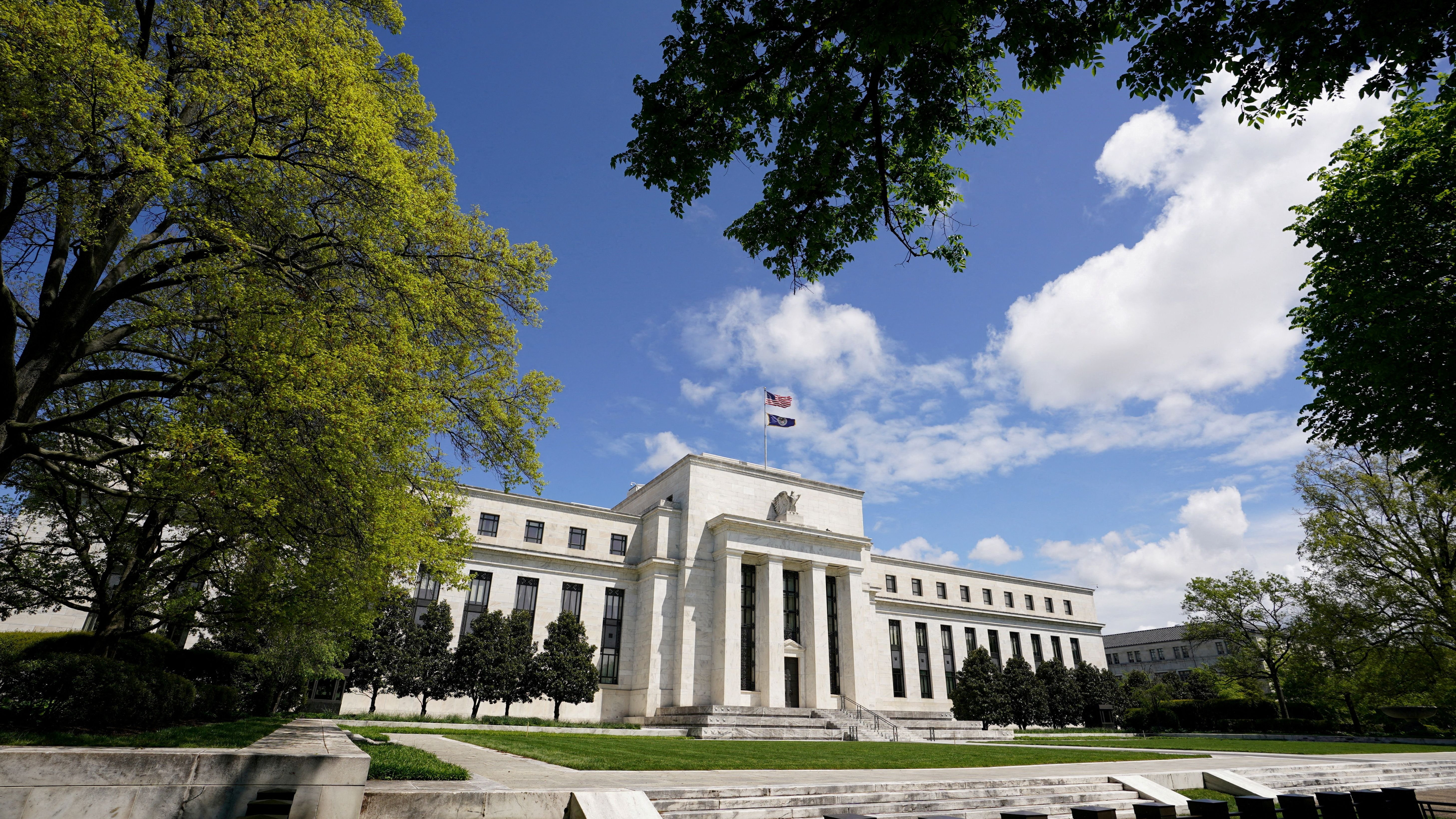 Beige Book: Fed sieht leichte Konjunktur-Belebung – Preisdruck lässt nach
