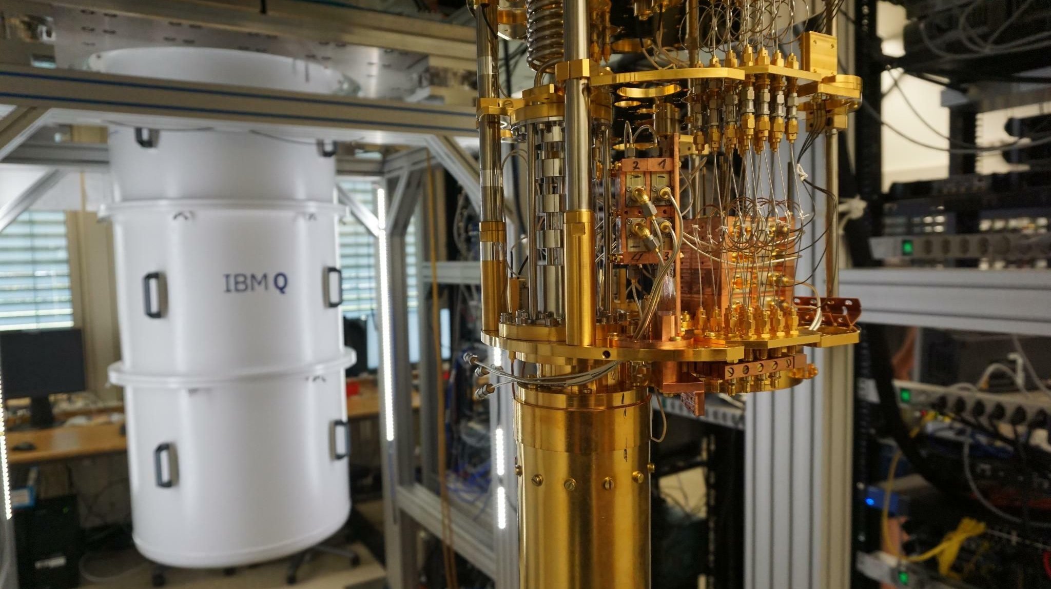 Quantencomputer: Wirtschaft und Wissenschaft machen Druck