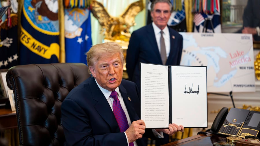 +++ USA +++: Trump ordnet Umbenennung des Ontariosees in „Lake America“ an