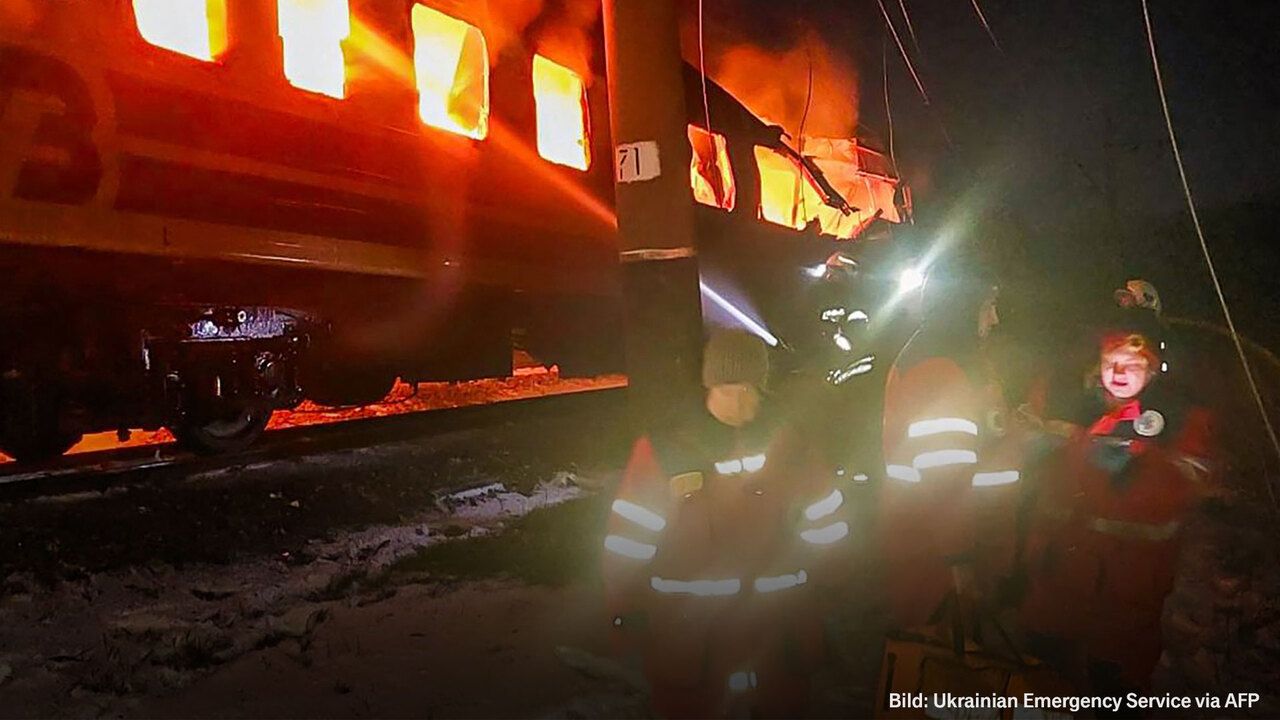 &bdquo;Reiner Terrorismus&ldquo;: Selenskyj verurteilt russischen Angriff auf Personenzug