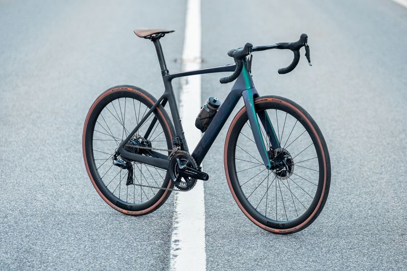 Scott Addict e-Ride im Test: Elektro-Rennrad mit Hilfestellung