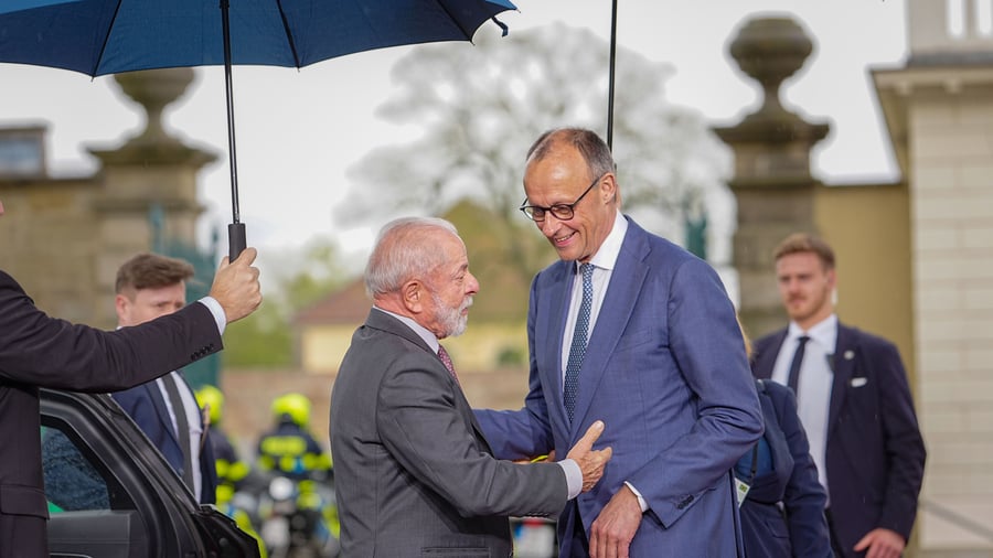 Industrieschau: Chaos bei Messerundgang – Merz und Lula laufen getrennt
