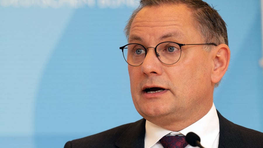 Sachsen-Anhalt: „Auferstanden aus Ruinen“ – DDR-Hymne bei AfD-Veranstaltung