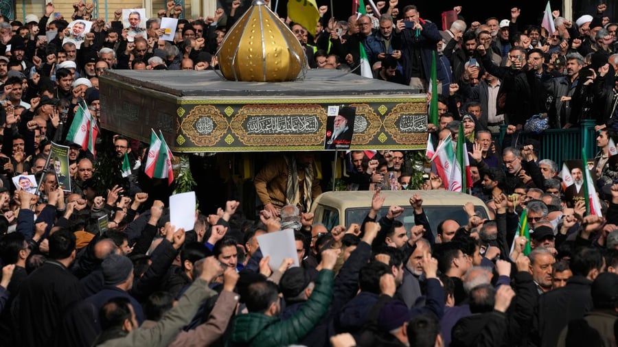 Iran-Krieg: Warum Irans Machtapparat nicht zusammenbricht