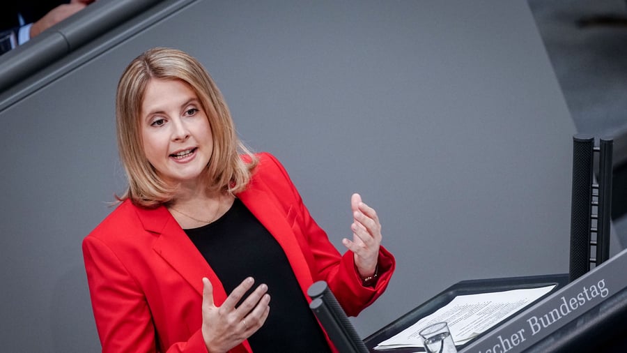 Wohnungskrise : Wie Ministerin Hubertz Kommunen auf den Bau-Turbo einschwört