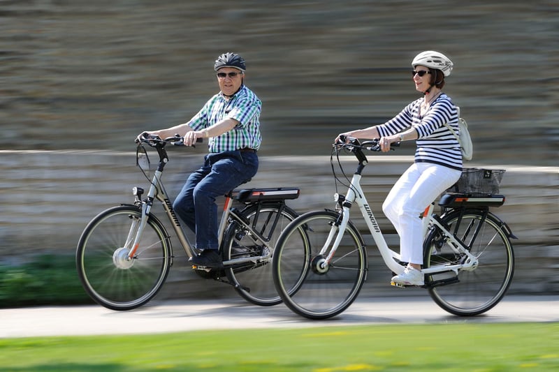 Wie gefhrlich sind E-Bikes?: Wenn Opa die Bremse nicht findet