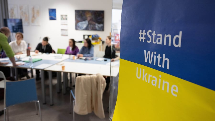 Aufnahme von Ukrainern: Verlängerung für Ukrainer-Aufnahme mit Ausnahme für Männer?