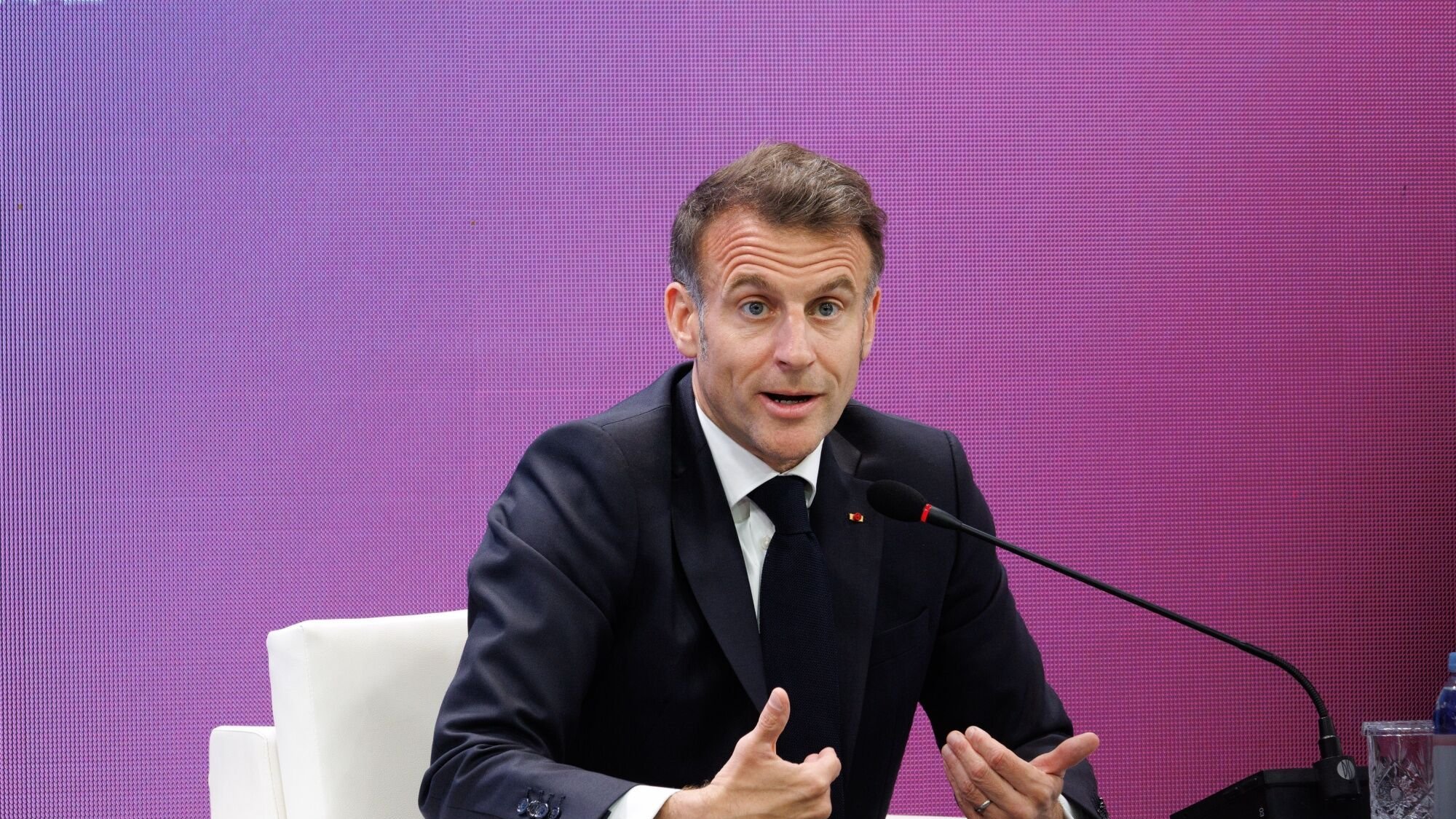 Iran war: Macron calls opening Hormuz by military 