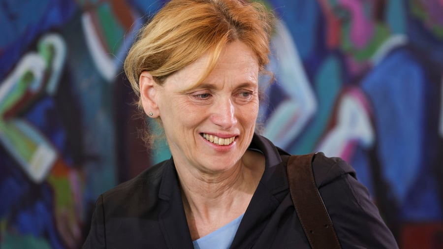 +++ Bundespolitik +++: Familienministerin Prien fordert Einsparungen in allen Ressorts﻿