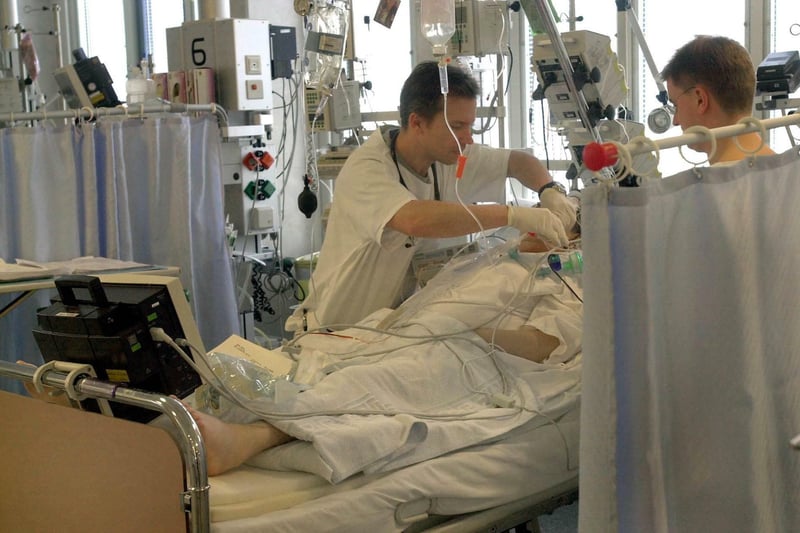 blumenkasten rattan dänisches bettenlager Blumenkasten mit Untersetzer 60 cm lang Rattan-Optik anthrazit