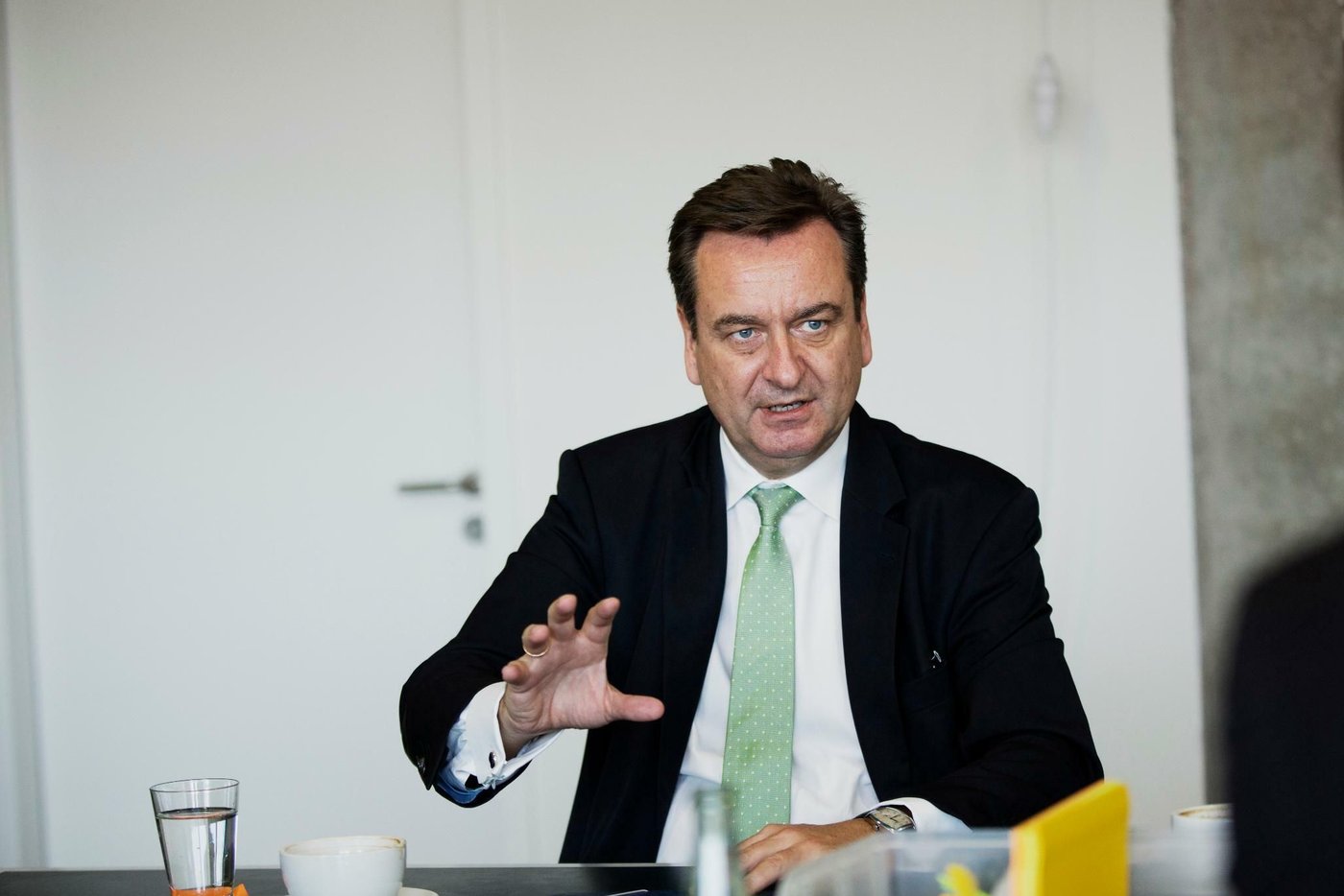 Head of reinsurer Munich Re expects further profit growth