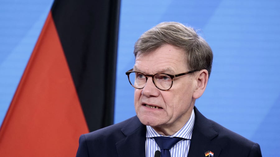 +++ Iran-Krieg +++: Wadephul skeptisch zu Militäreinsatz in Straße von Hormus