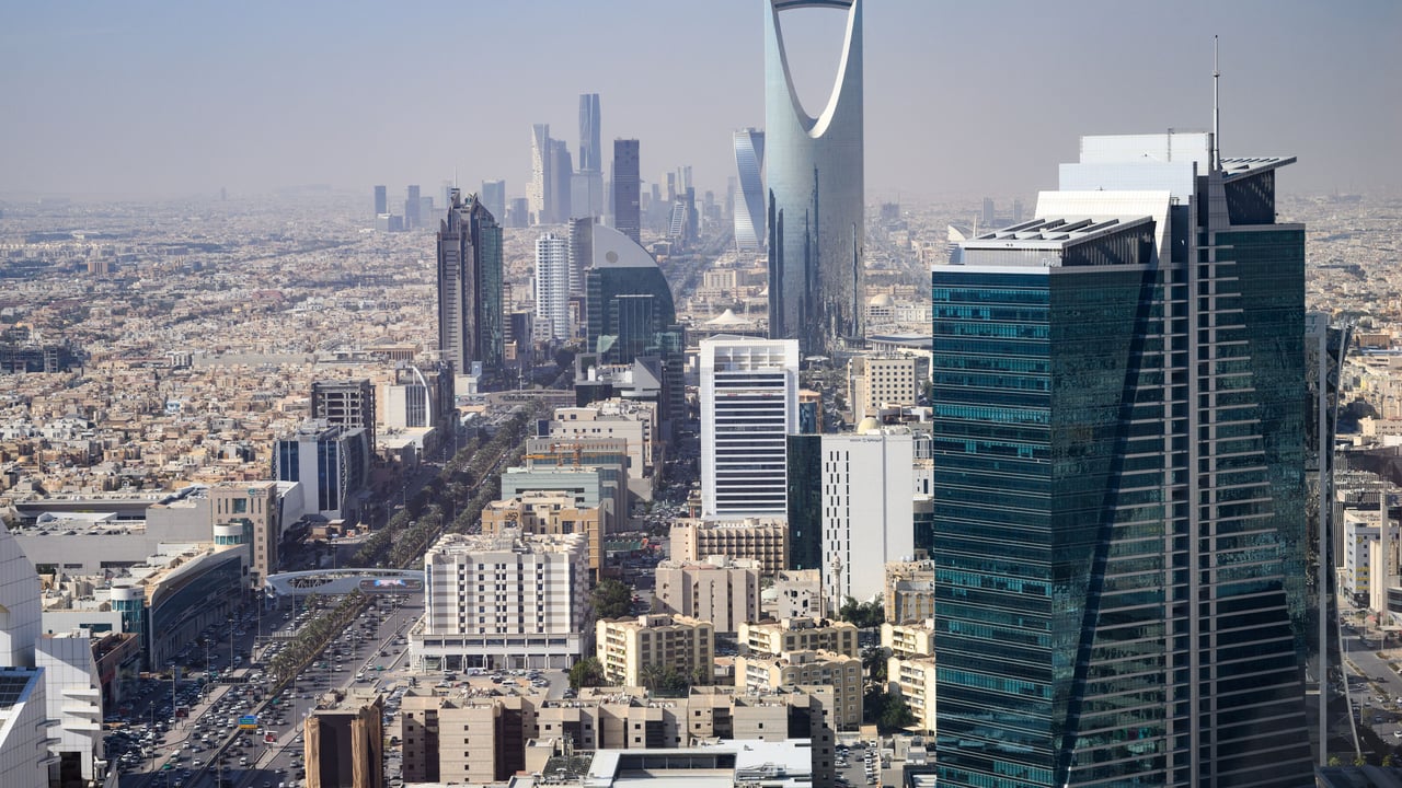 +++ Iran-Krieg +++: Zwei Angriffe auf Flughafen von Saudi-Arabiens Hauptstadt Riad – weitere Tote