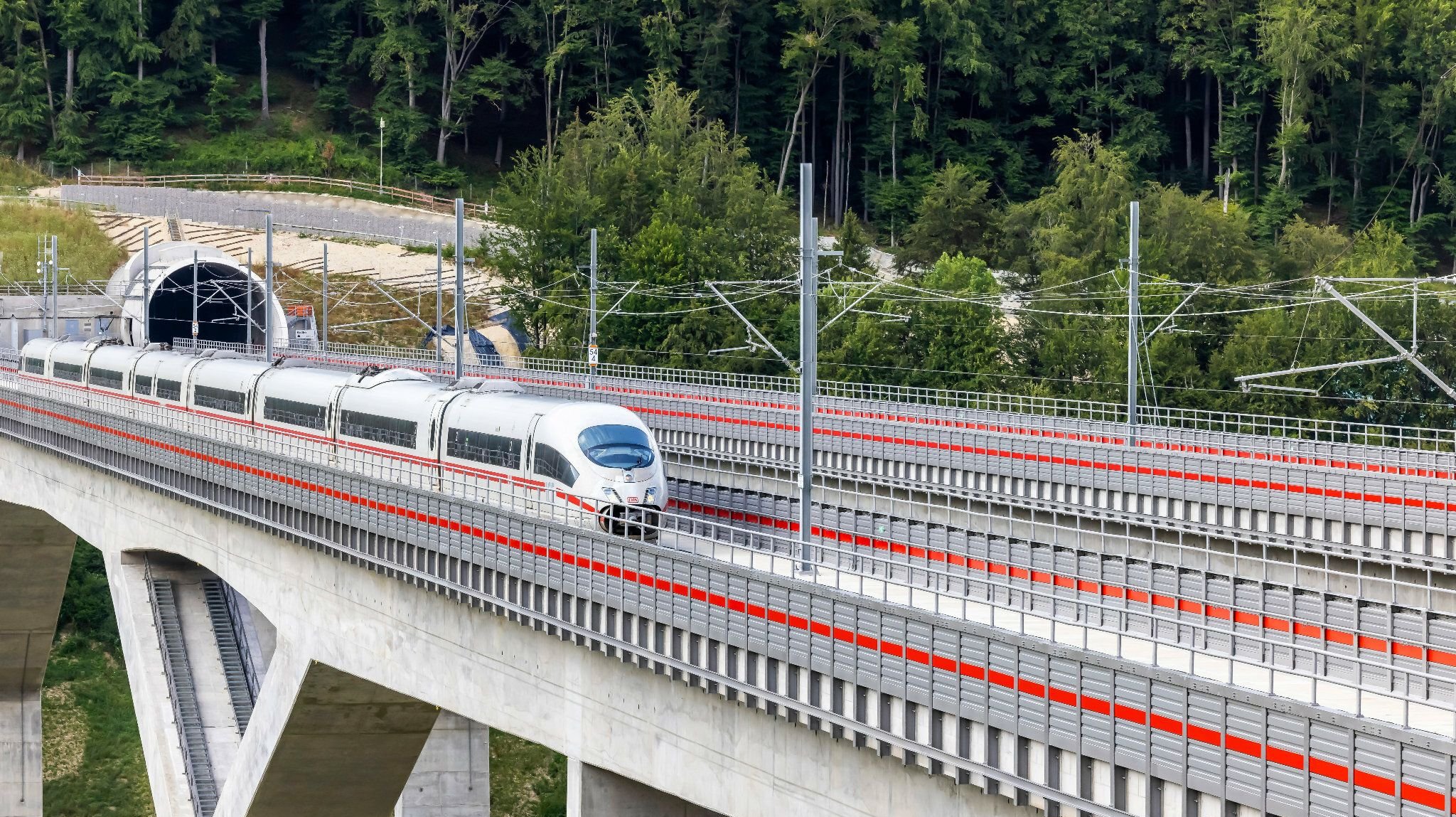 Mehr Fernzüge zwischen Deutschland und Österreich ab Dezember
