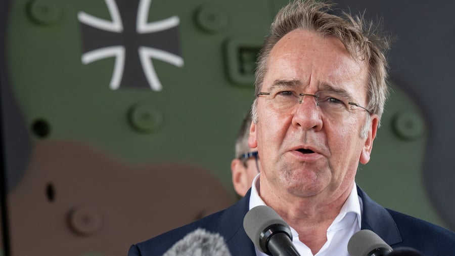 Neuer Wehrdienst: Pistorius: Keine Genehmigung für lange Reisen nötig