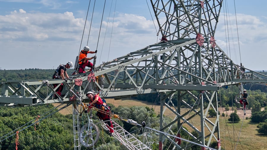 Energie: Entgelte für Stromautobahnen steigen um 20 bis zu 30 Prozent