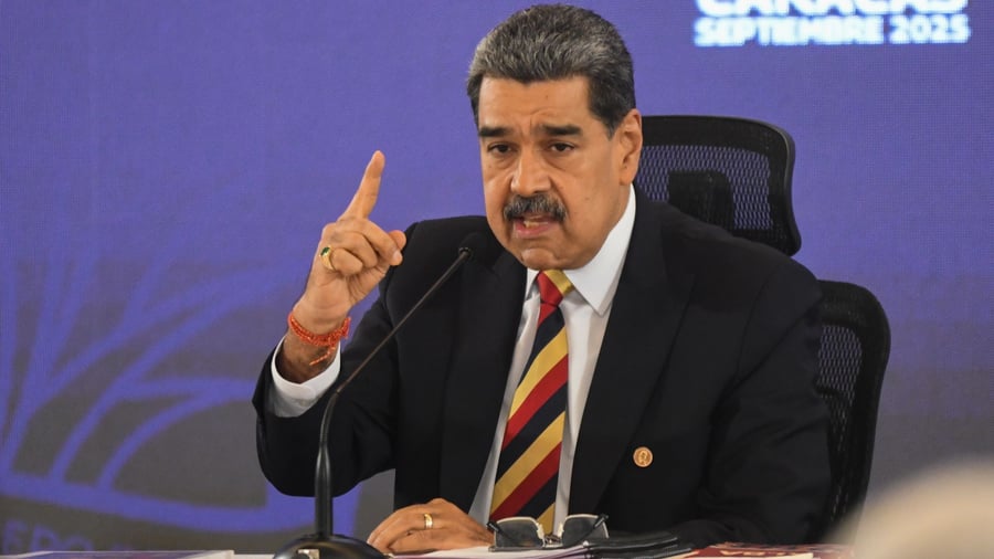 Crisis mood in the Caribbean: Tensions with the U.S.: Venezuela begins large-scale maneuvers