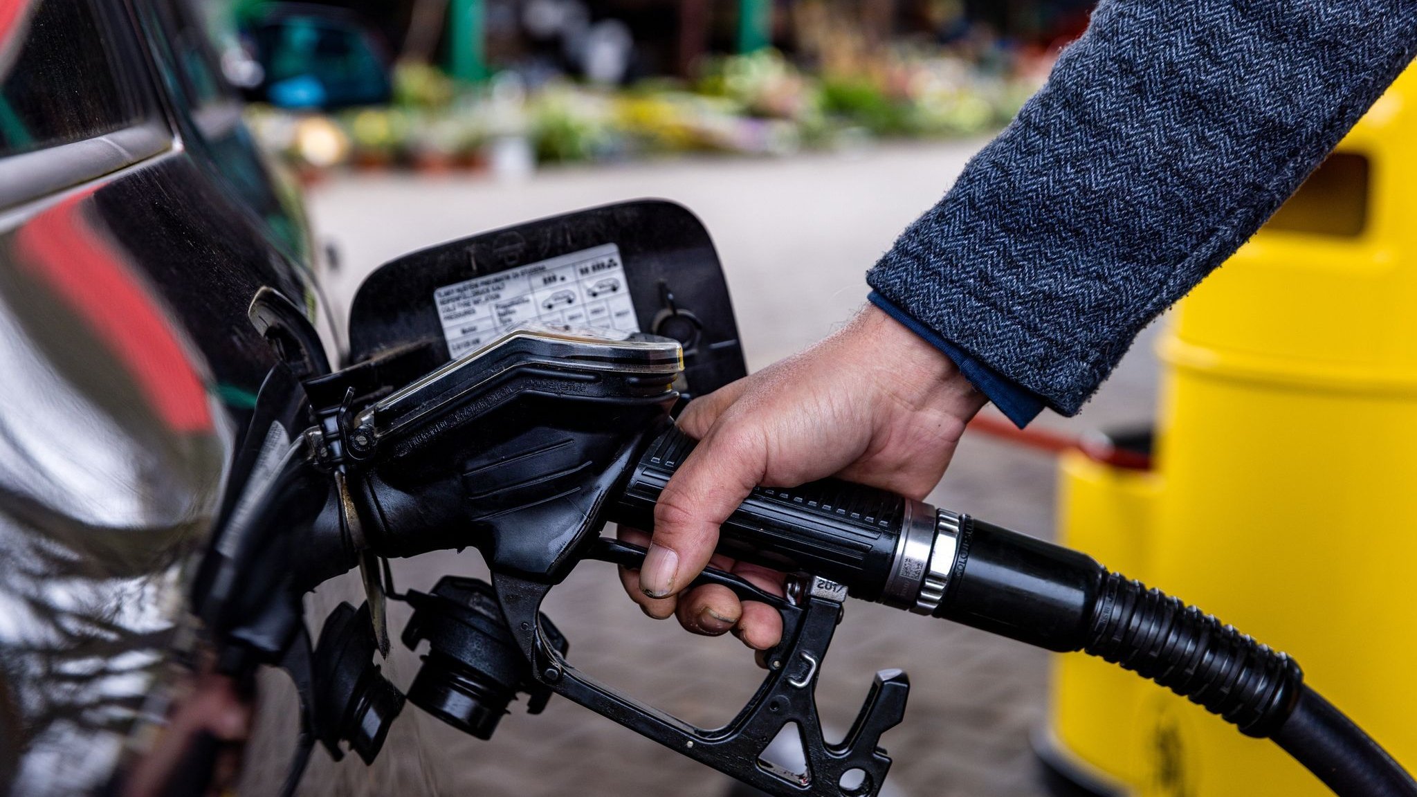 Teurer Sprit: Preisschock an der Tankstelle: Hubig f&uuml;r wirksame Entlastung