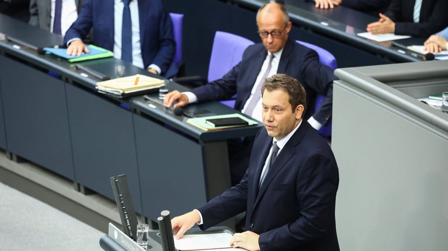 Haushalt 2027: So verteidigt Klingbeil die hohen Rüstungsausgaben