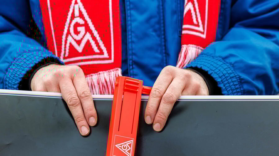 Autoindustrie: Die IG Metall bangt um ihre Macht in der Autowelt