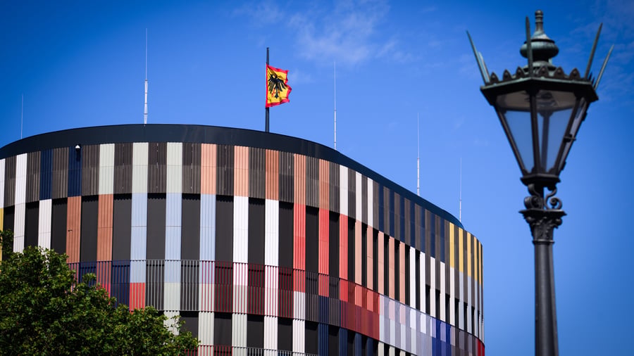 Bundespräsident: „Weder Entscheidung noch Vorschlag“: Merz bremst Spekulationen um Steinmeier-Nachfolge
