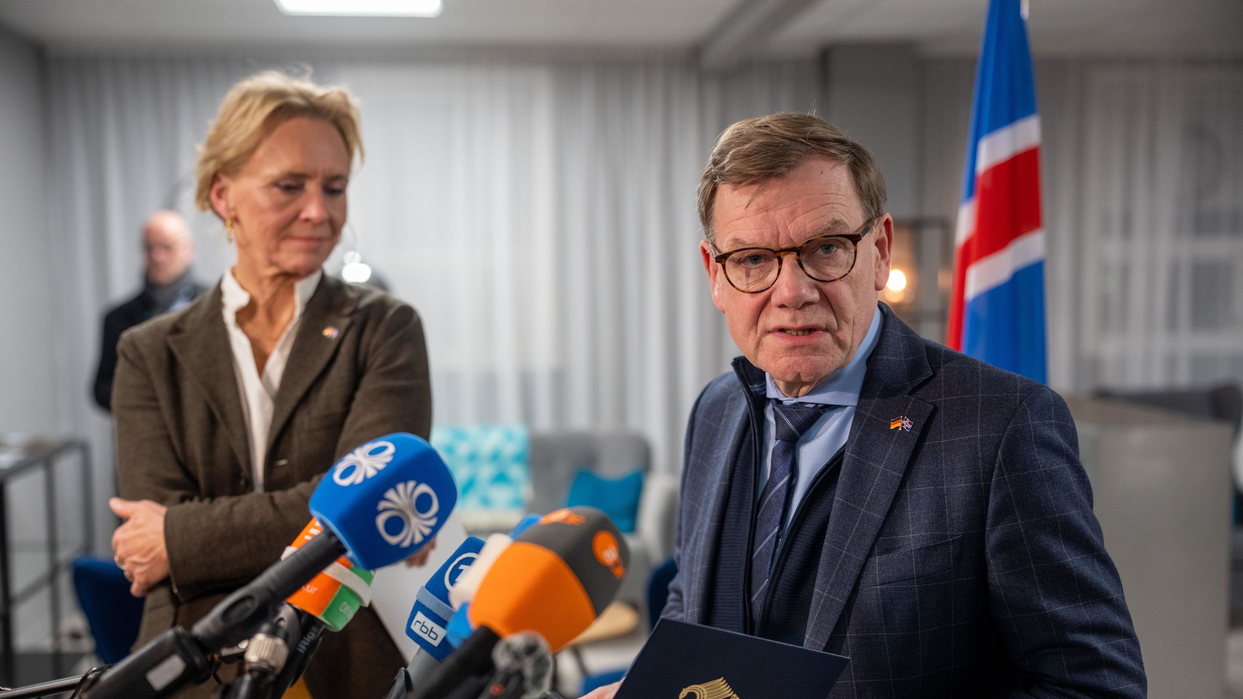 Greenland: Wadephul wants to resolve security issues in the North Atlantic ...