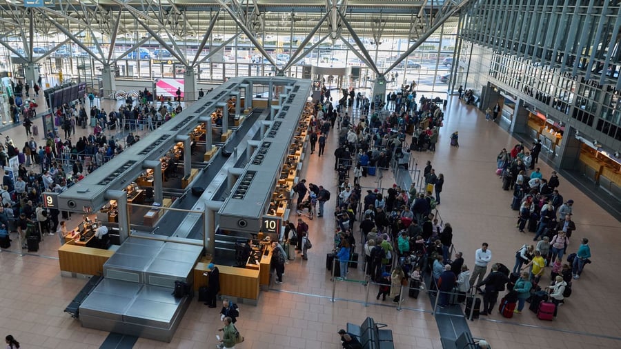 Flugverkehr: Check-in bei Flugreisen soll komplett digital möglich sein