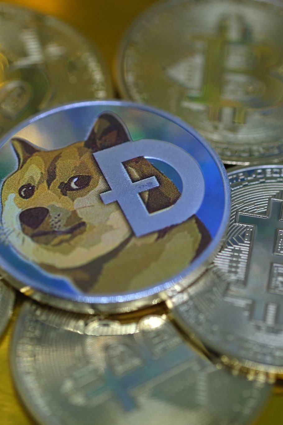 Bitcoin, Ether und Dogecoin: Kursgewinne bei Kryptowährungen