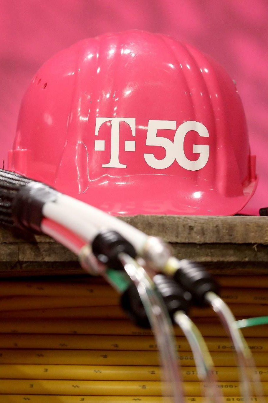 Telekom-News: Telekom investiert in 5G und Glasfaser
