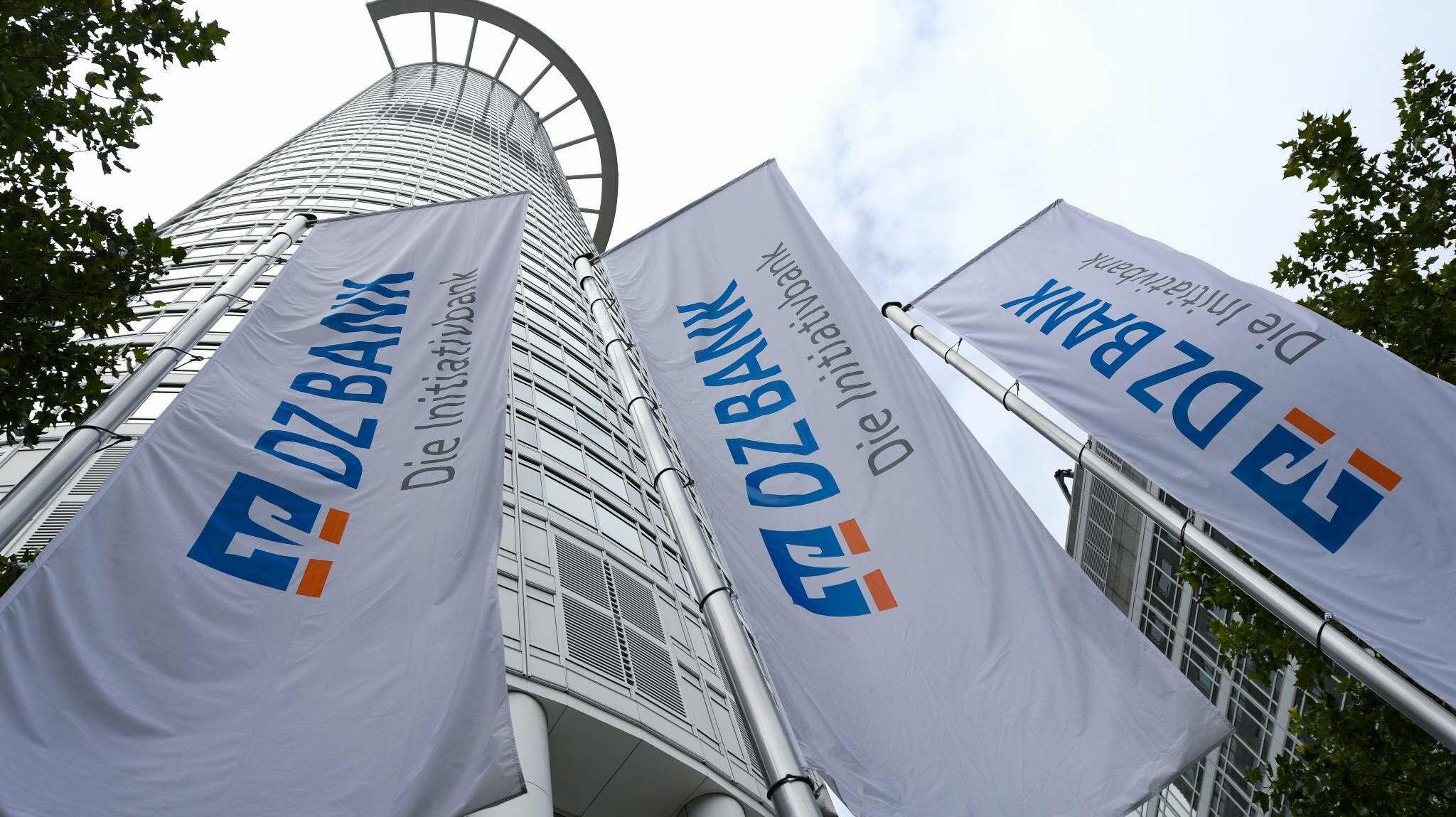 Bitcoin, Ether & Co.: Deutsche Banken forcieren Engagement bei  Digitalwährungen