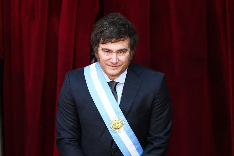 Südamerika Argentiniens neuer Präsident Javier Milei legt großes