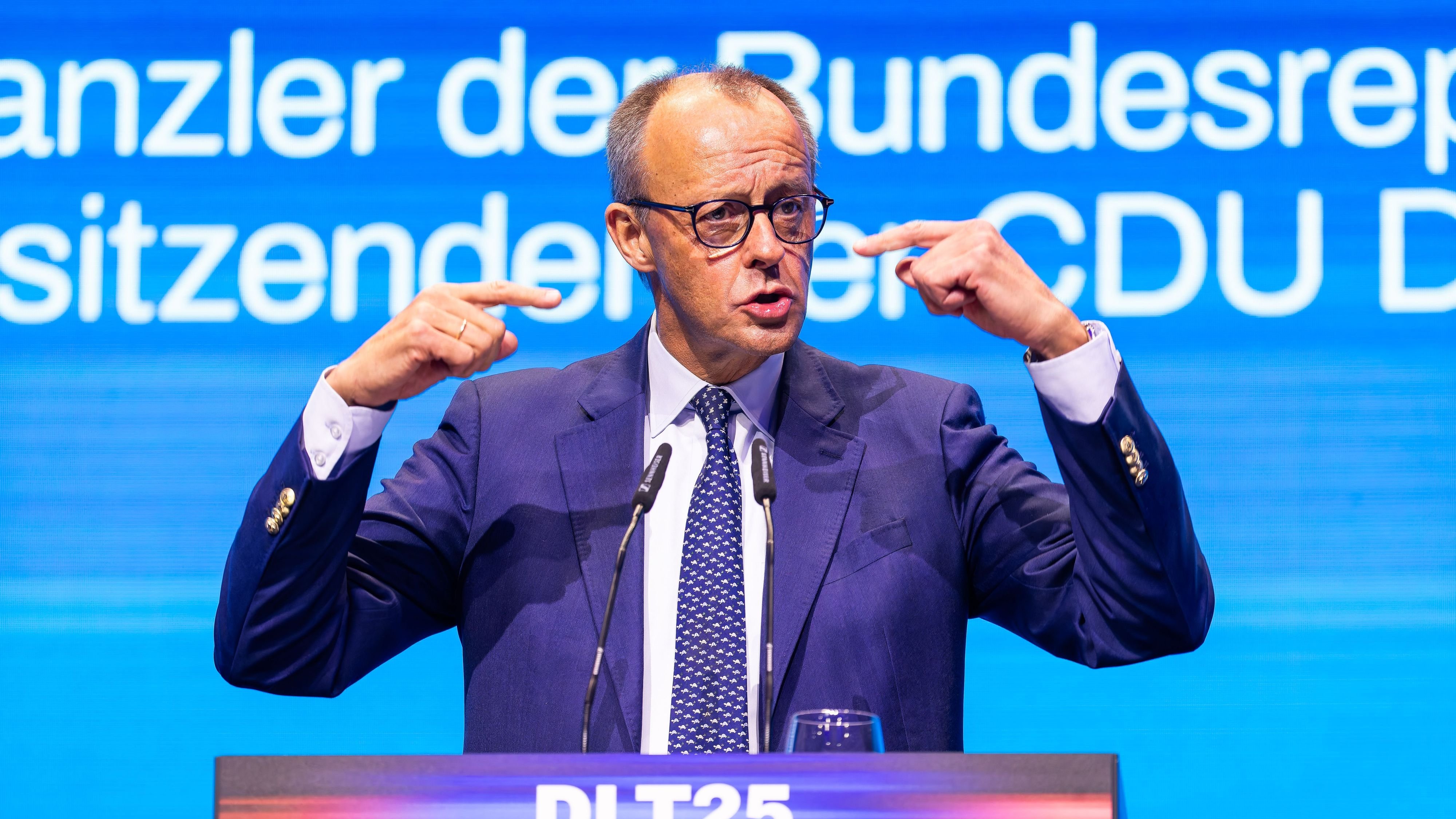 Deutschlandtag: Rentenstreit – Merz hat ein Problem mit der jungen  Generation