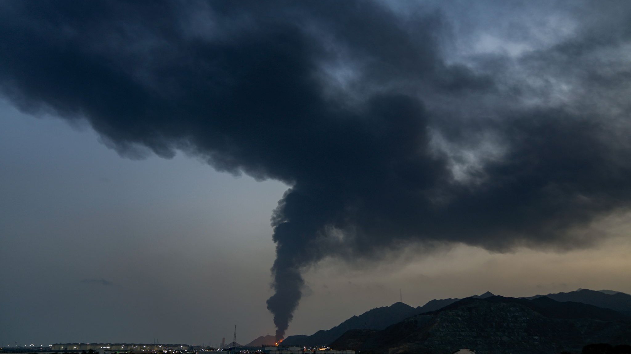 Eskalation in Nahost: Emiratischer Pr&auml;sident: &bdquo;Wir befinden uns im Krieg&ldquo;