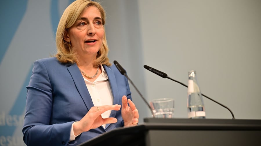 Gesundheitsreform: Warken will beitragsfreie Mitversicherung einschränken