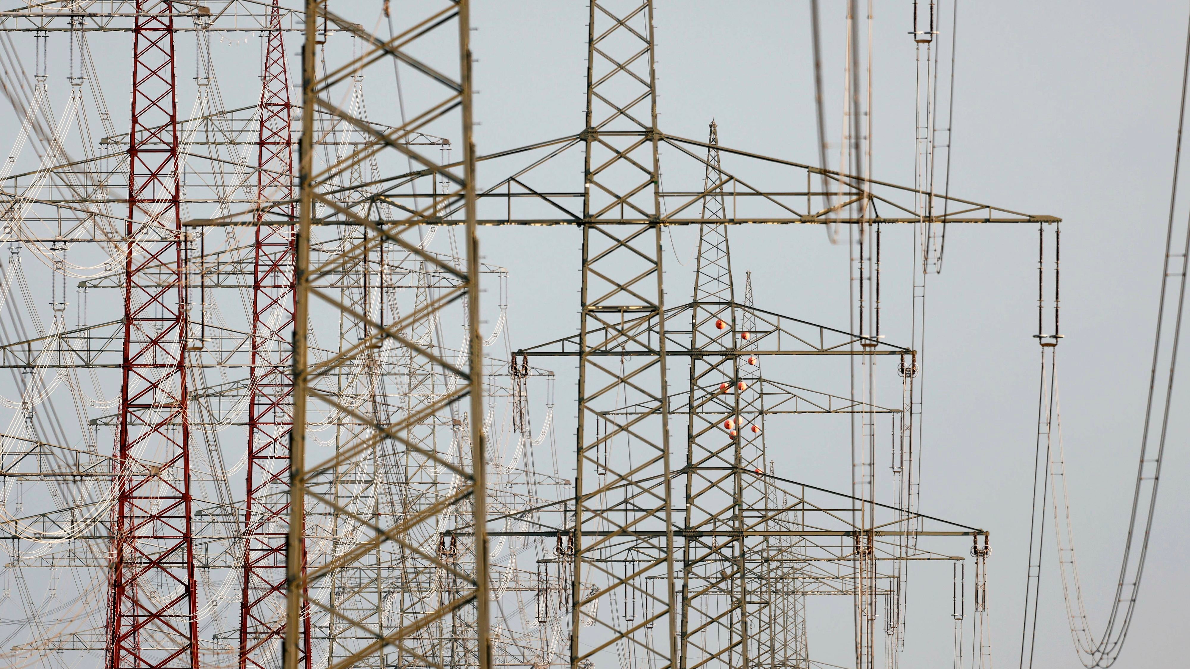 Energiepreise: Finanzministerium stellt sich gegen Reiches Stromsteuer-Senkung