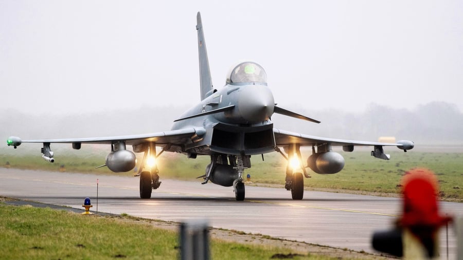Sicherheit und Verteidigung : Pistorius schickt Kampfjets für Nato-Schutzflüge nach Polen