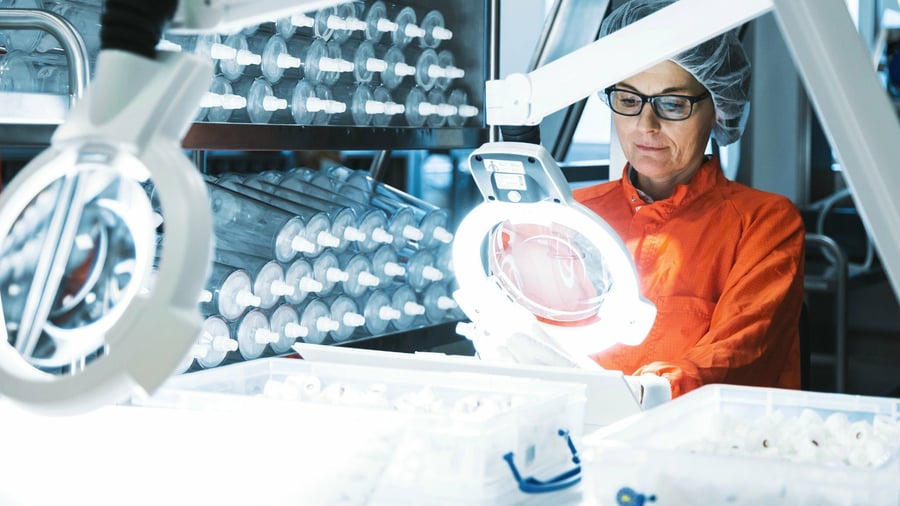 Dialysespezialist: FMC kündigt neues Milliarden-Aktienrückkaufprogramm an
